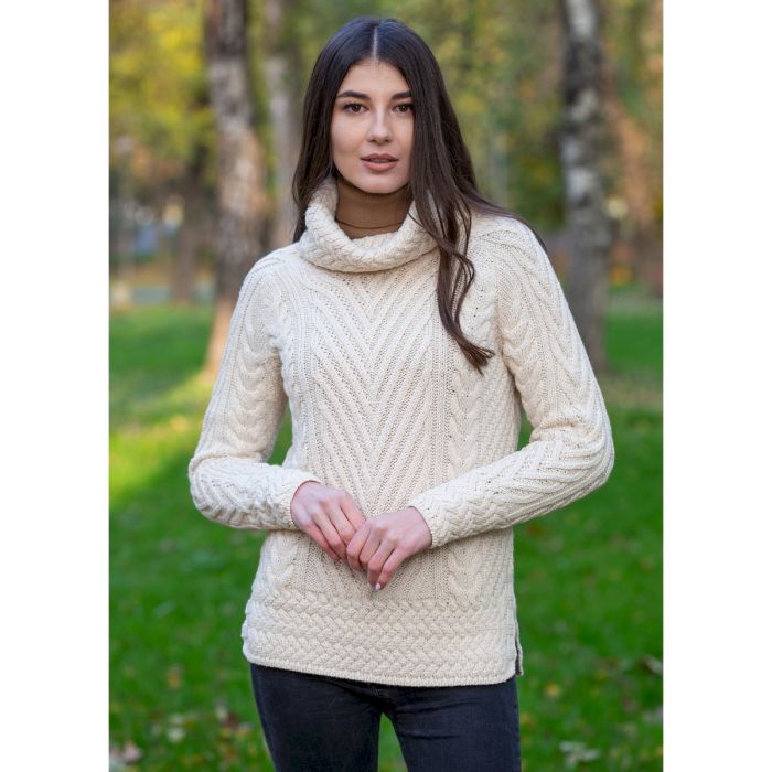 Cable turtleneck sweater women's online
