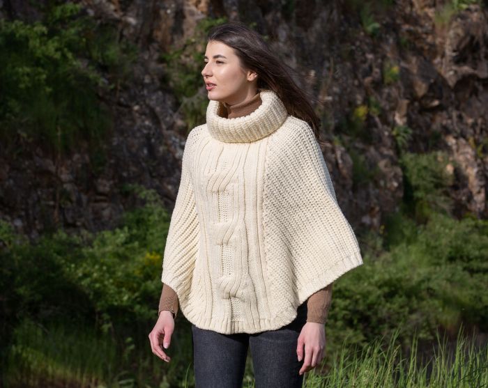 Cable Cowlneck Poncho Atlanta Kilts