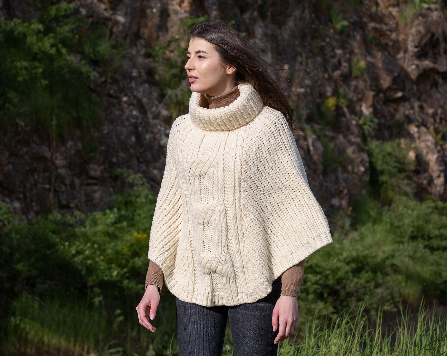 cable-cowlneck-poncho-ml133.jpg