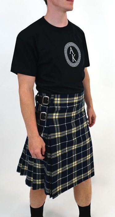 casual kilt outfit